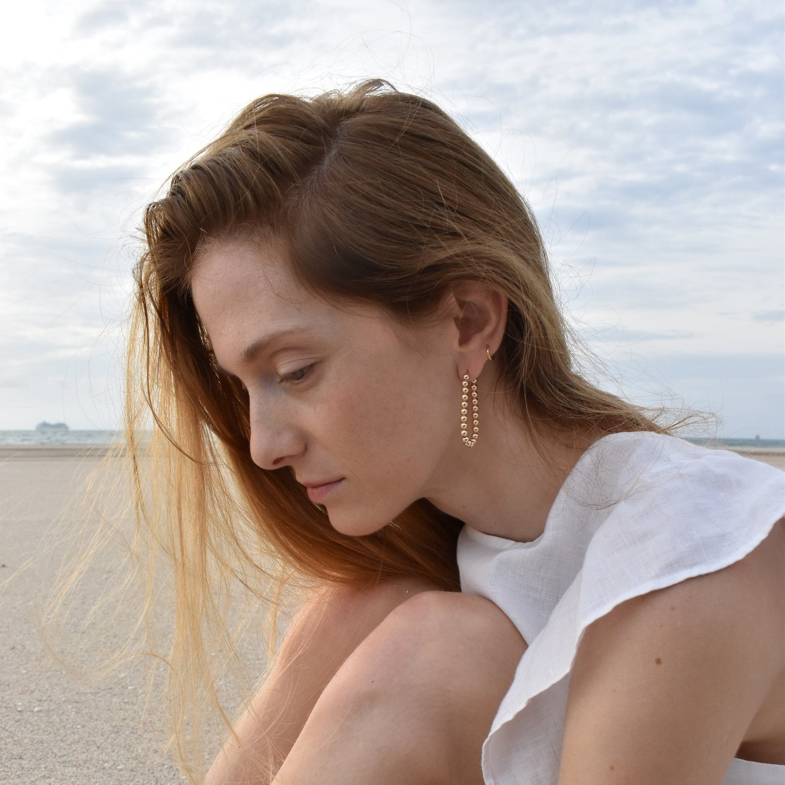 AVA 4MM EARRINGS - Image 3