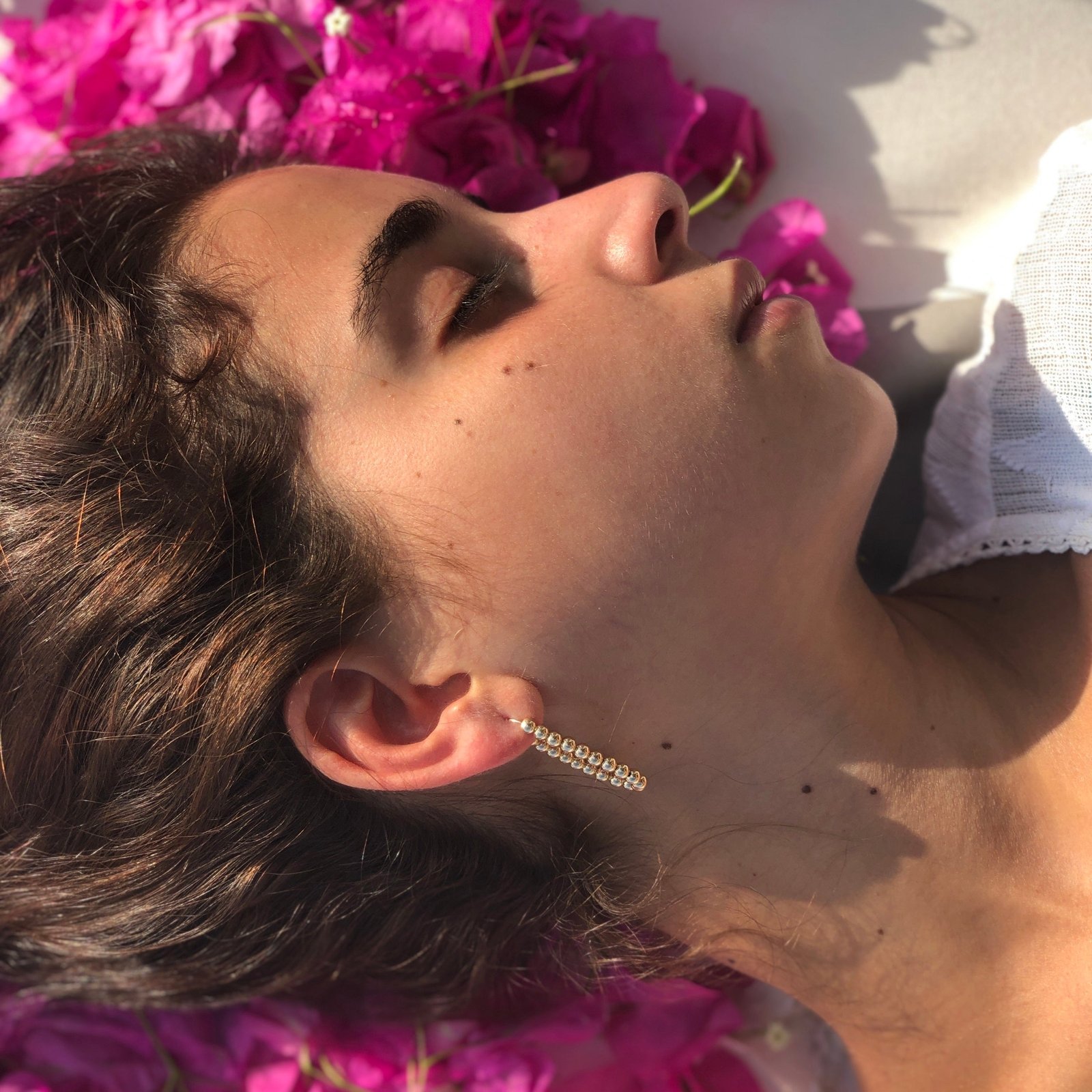 AVA 4MM EARRINGS - Image 2